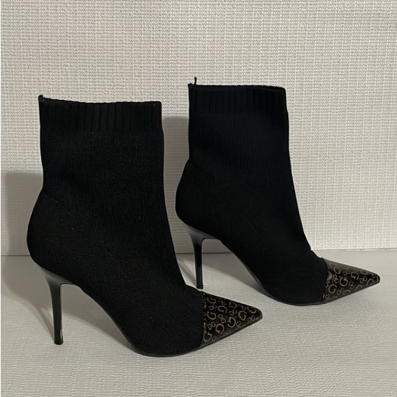 Guess Los Ángeles high heels booties, size 8.5M - Picture 9 of 12
